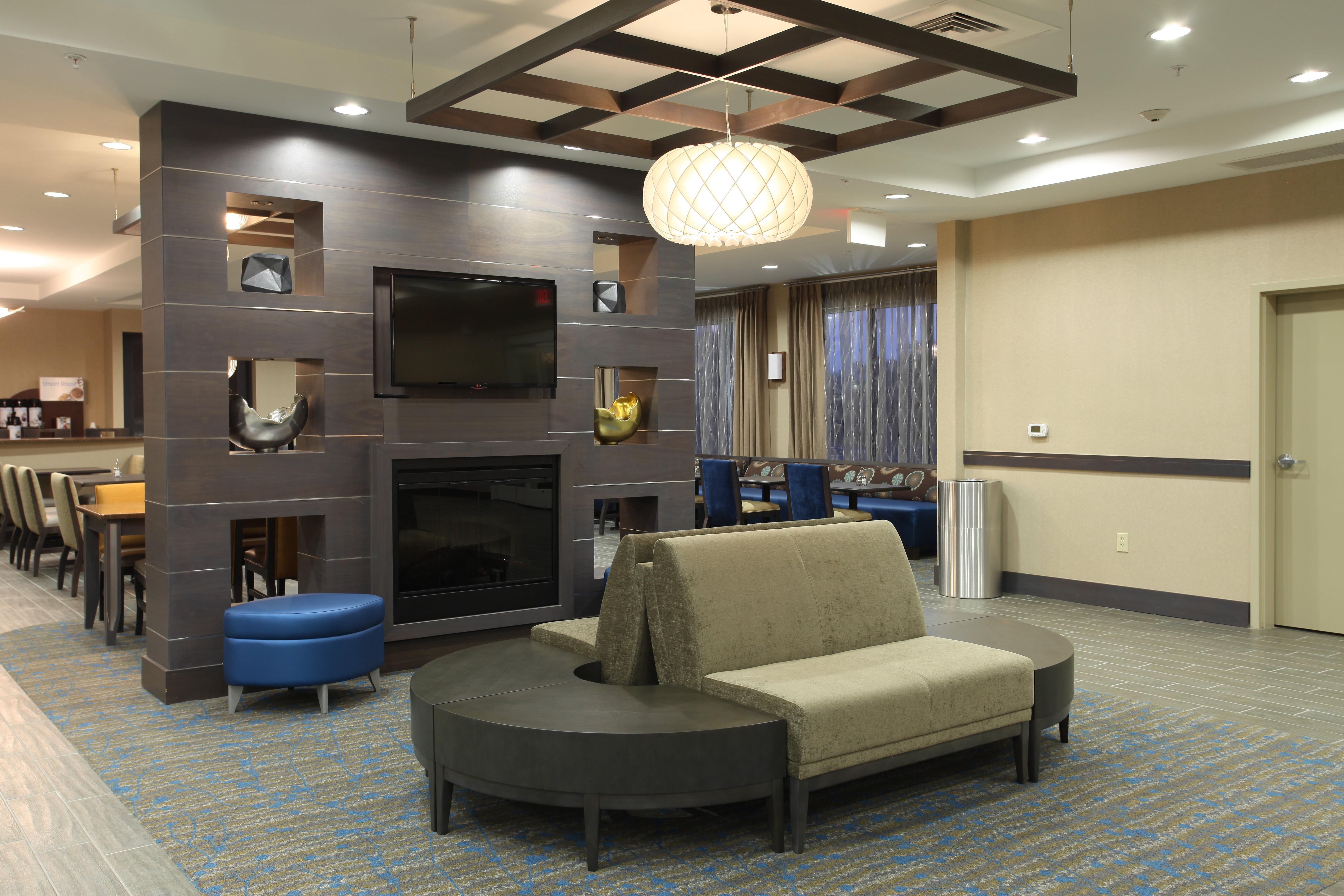Holiday Inn Express Hotel & Suites Goldsboro - Base Area By Ihg Zewnętrze zdjęcie