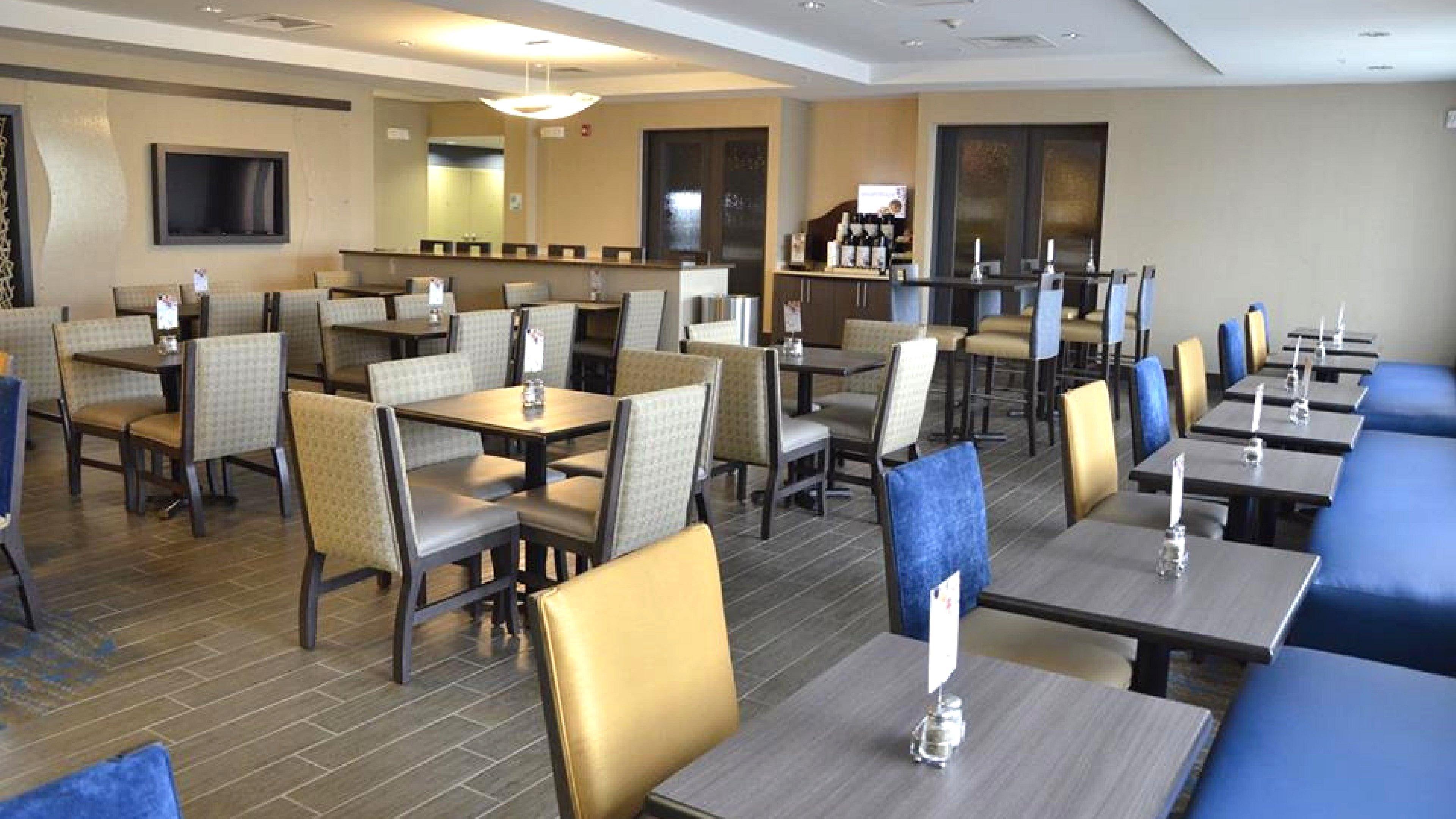 Holiday Inn Express Hotel & Suites Goldsboro - Base Area By Ihg Zewnętrze zdjęcie