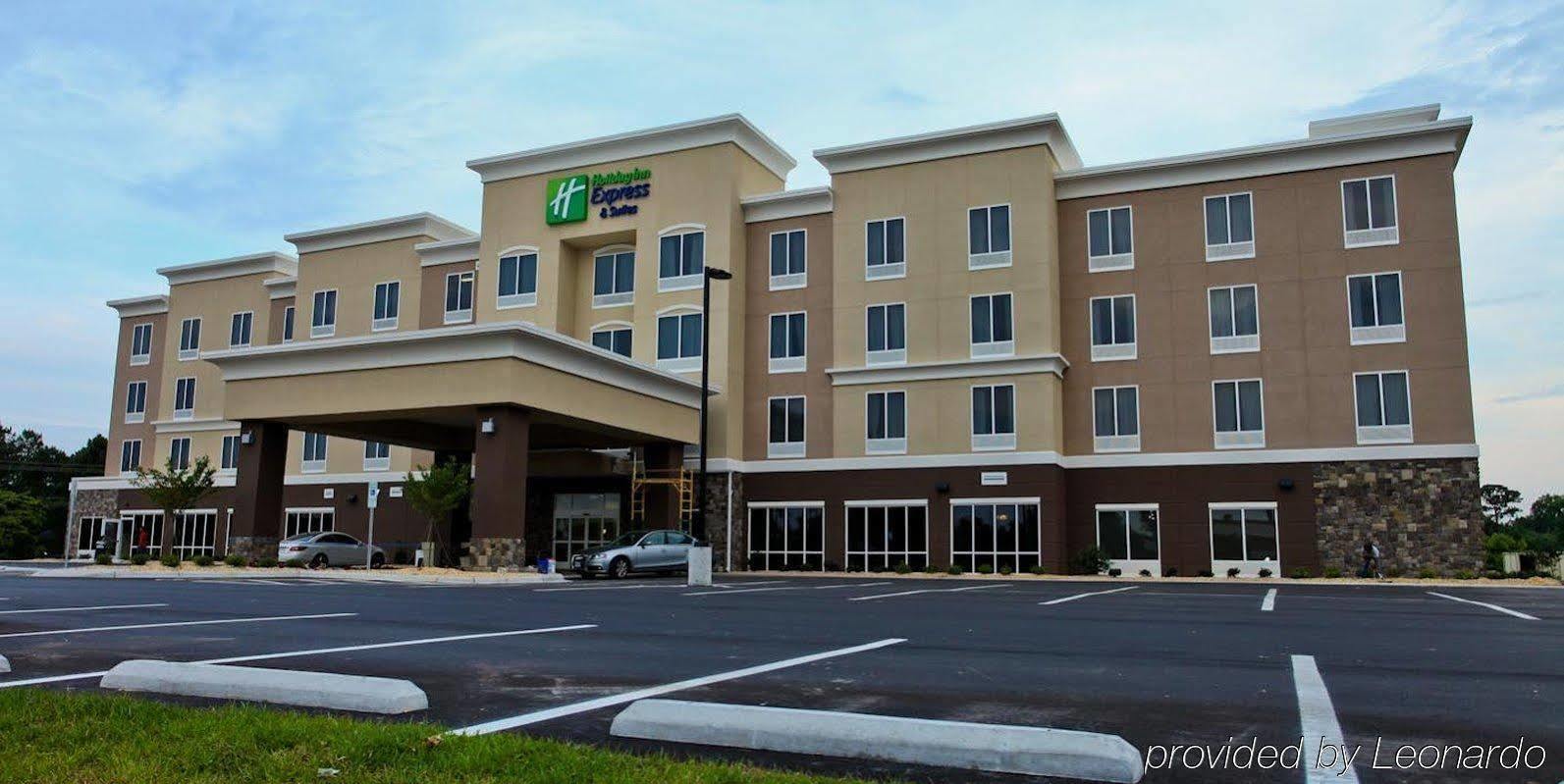 Holiday Inn Express Hotel & Suites Goldsboro - Base Area By Ihg Zewnętrze zdjęcie